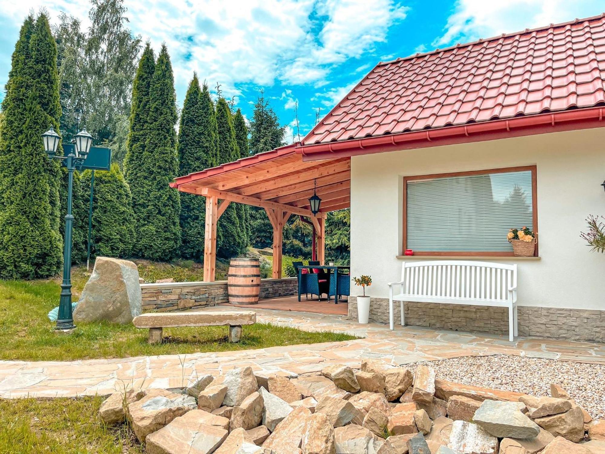 Forrest House Jacuzzi & Sauna Jasienica  エクステリア 写真